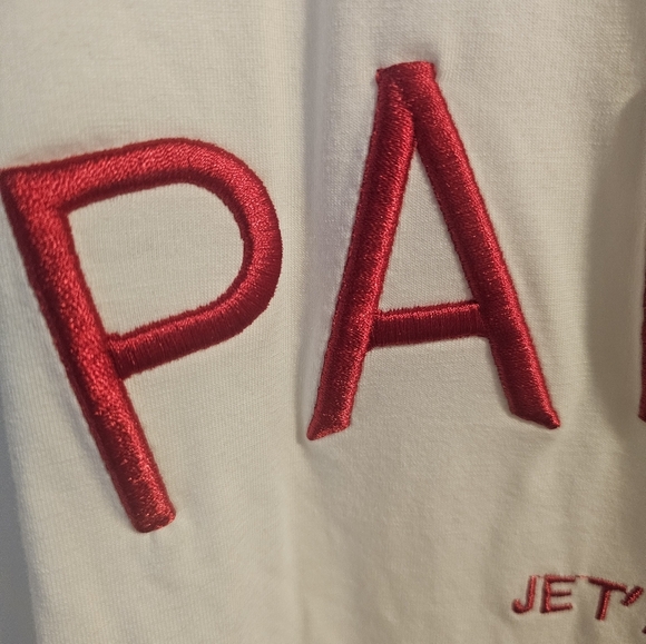 NEW Embroidered PARIS Tee Casual contemporary minimalist MEDIUM - Picture 3 of 8